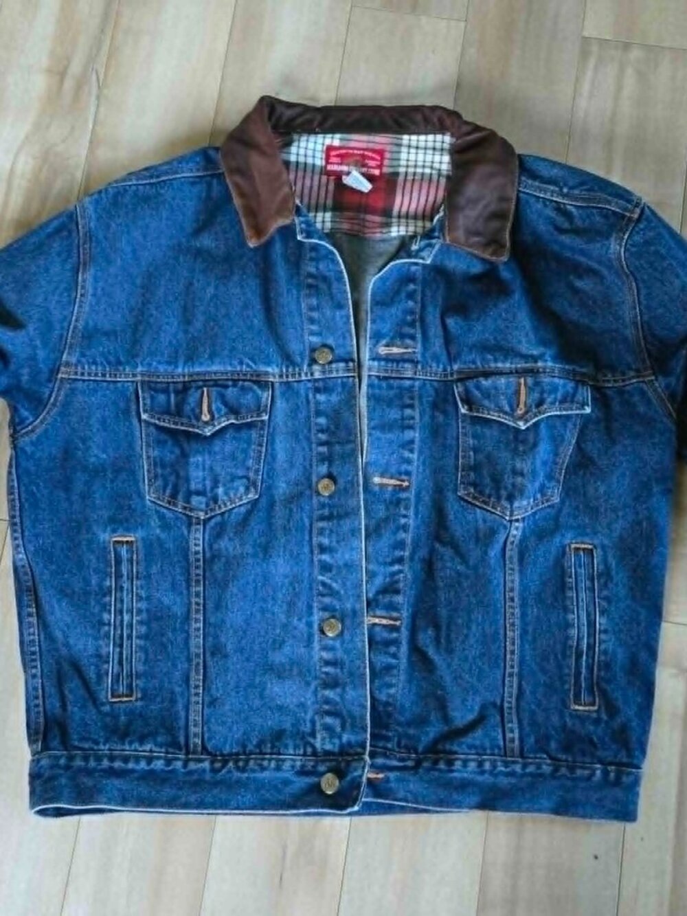 VTG Marlboro Country Store Denim Trucker Jacket Leather Collar Flannel Lined XL